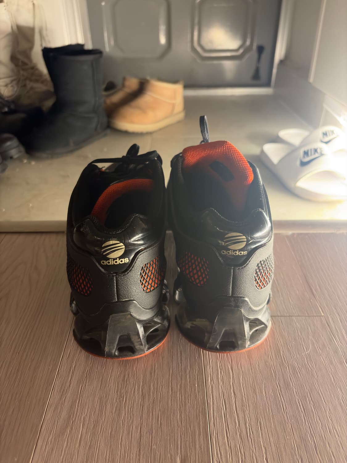 아디다스 포르쉐 디자인 스니커 상품이미지2