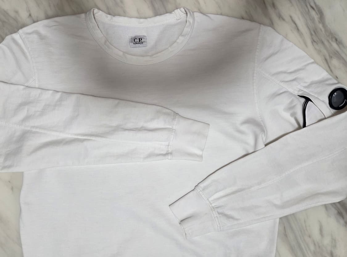 씨피컴퍼니 렌즈 맨투맨 상품이미지7