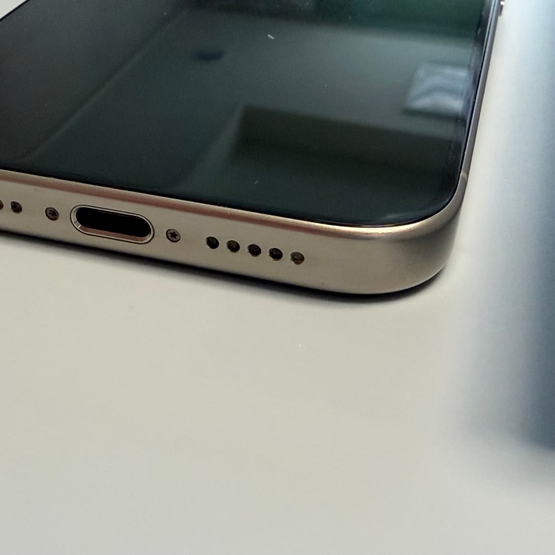 아이폰 15PRO 256 내추럴 티타늄 상품이미지4