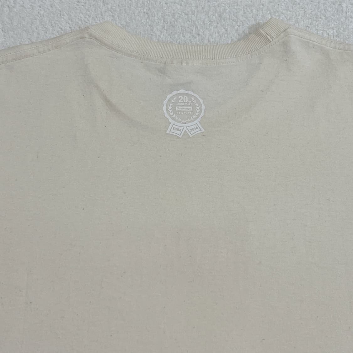 슈프림 14SS 20주년 박스로고 티셔츠 네츄럴 상품이미지3