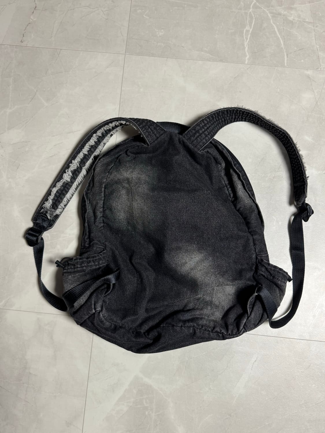 이우가마카라스 데님 터틀 백팩 블랙 상품이미지4