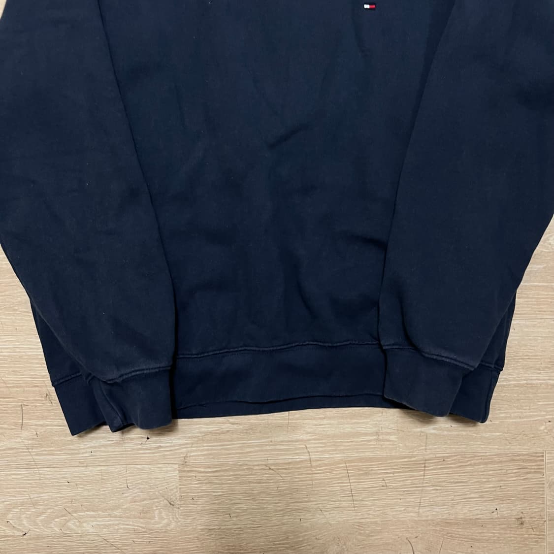 타미힐피거 스몰플래그 기모 맨투맨 크루넥 티셔츠 [네이비] L/100 상품이미지3