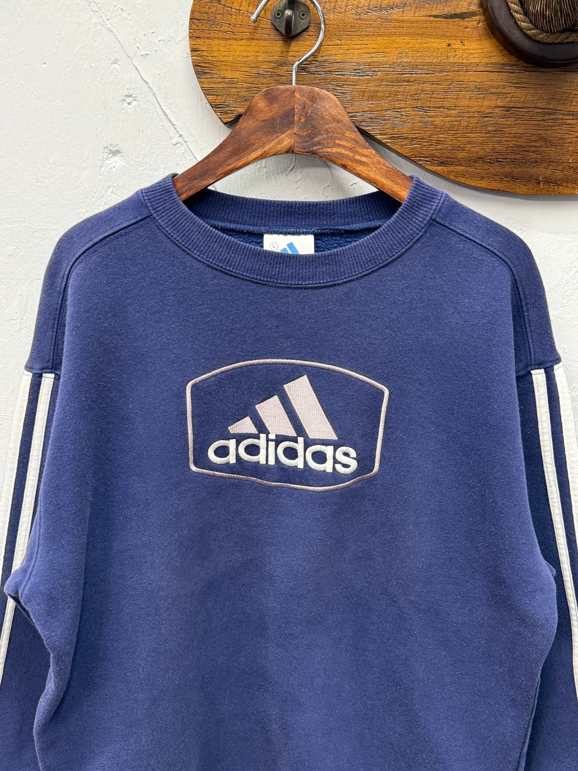 Adidas 3-Stripes Patch Logo Sweatshirt 상품이미지2