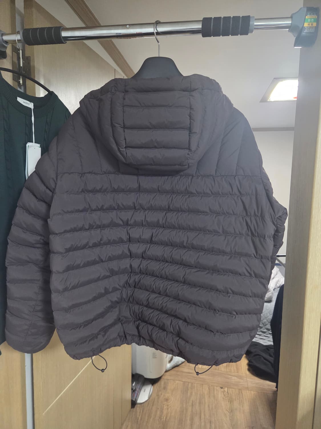 노스페이스 경량패딩 코어 라인 코코어 L 팝니다 상품이미지2