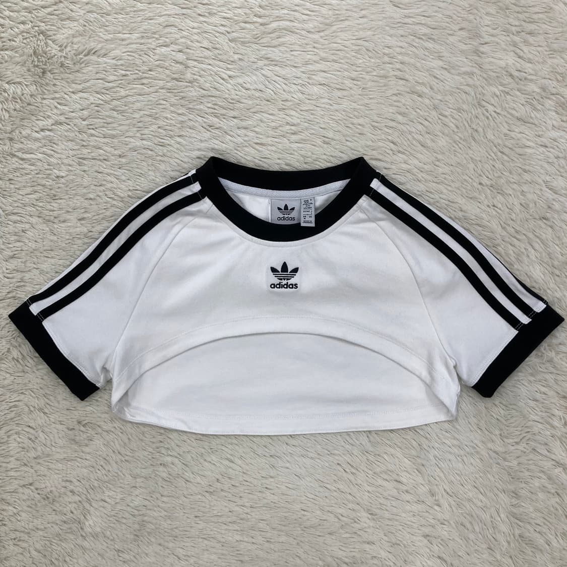 아디다스 크롭티 상품이미지2