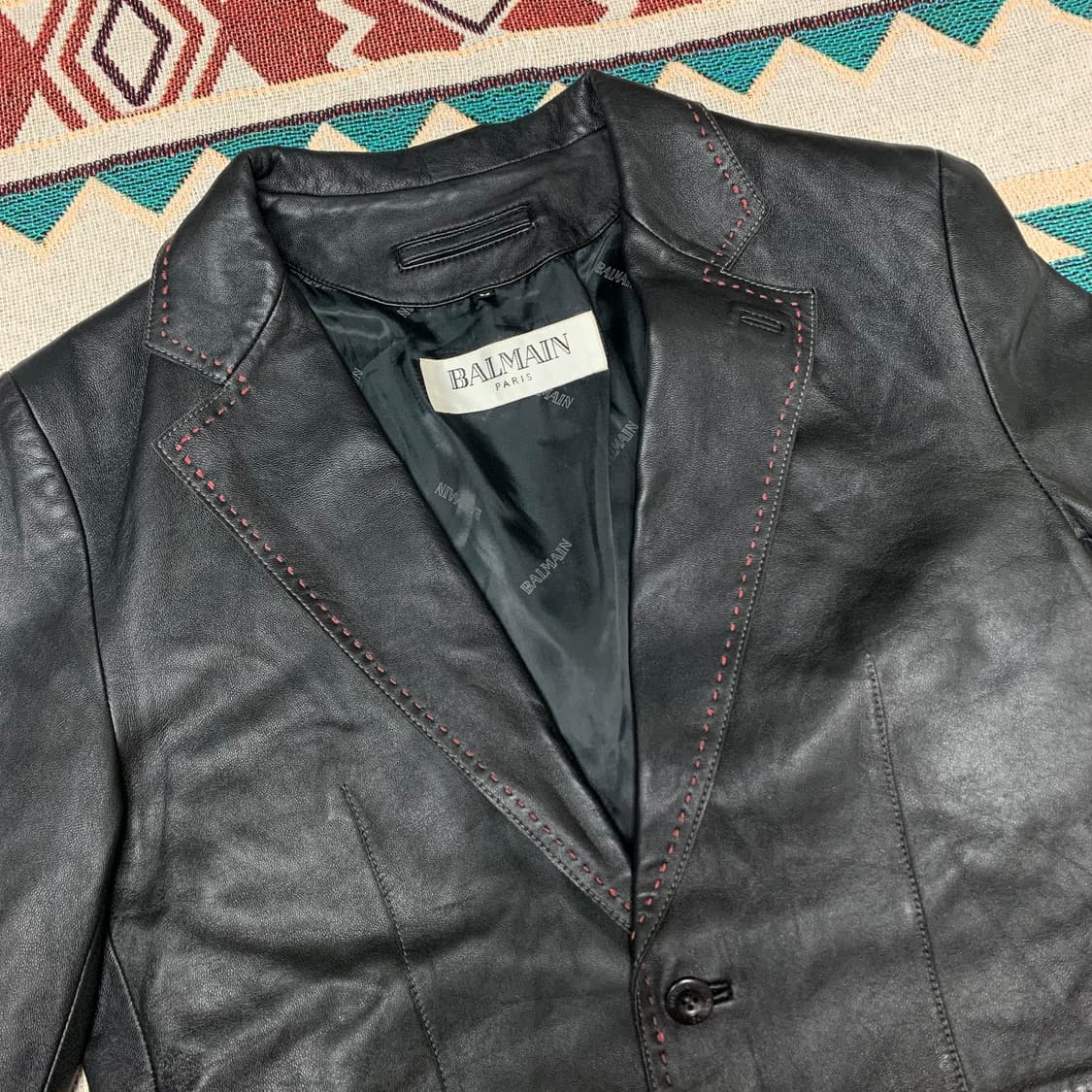 발망 레더 블레이저 레드 자수 포인트 상품이미지1