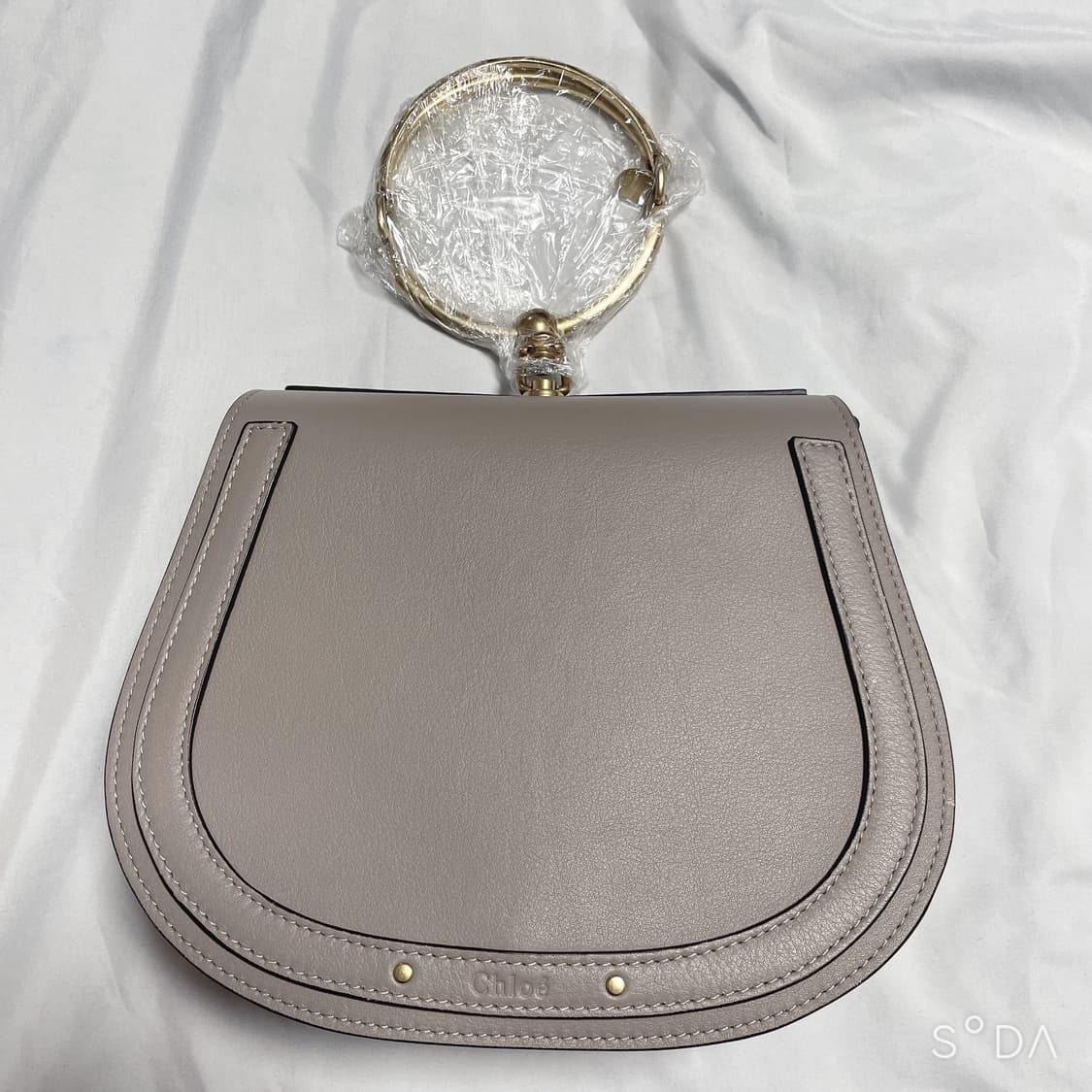 끌로에 나일백 연브라운 상품이미지1