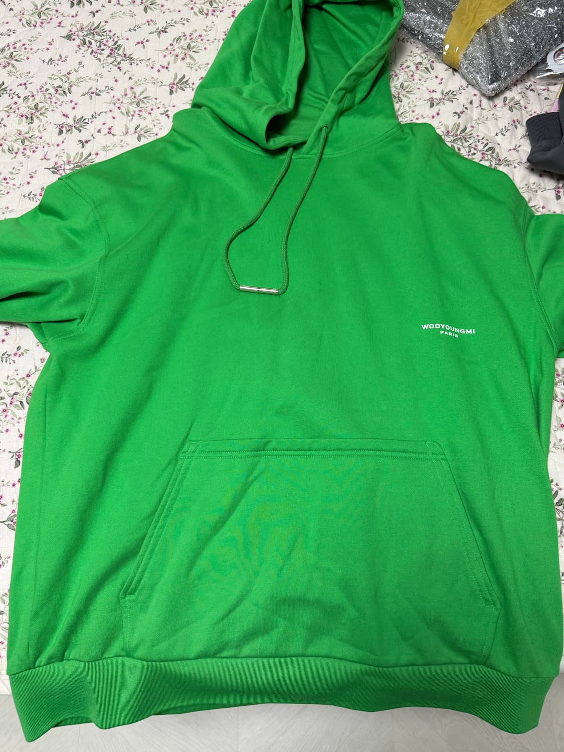 우영미 22ss 플라워 백로고 후드 그린 52 상품이미지1