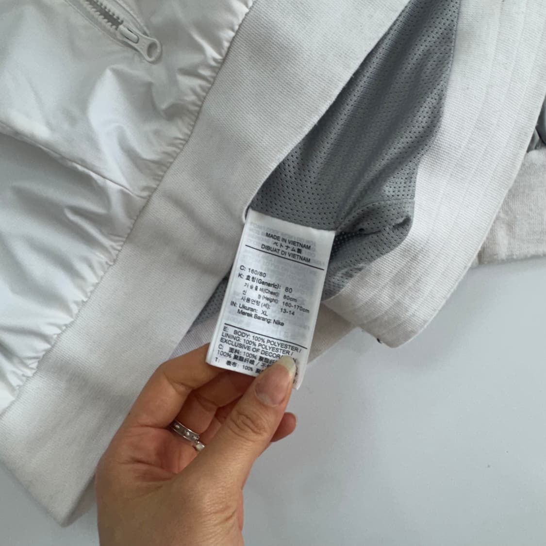 Nike 나이키 블랙 화이트 배색 바람막이 상품이미지6