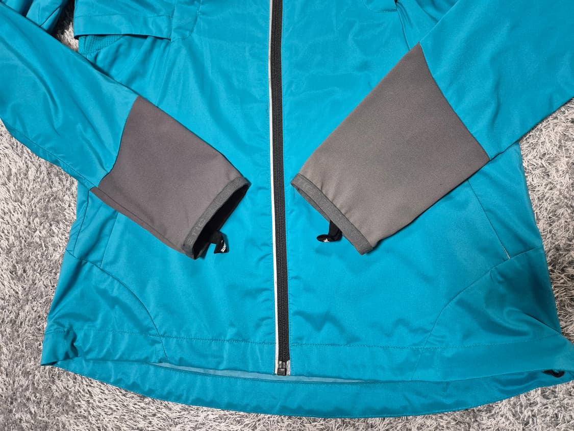 데상트 여성 러닝 하이브리드 바람막이 자켓 85 상품이미지5