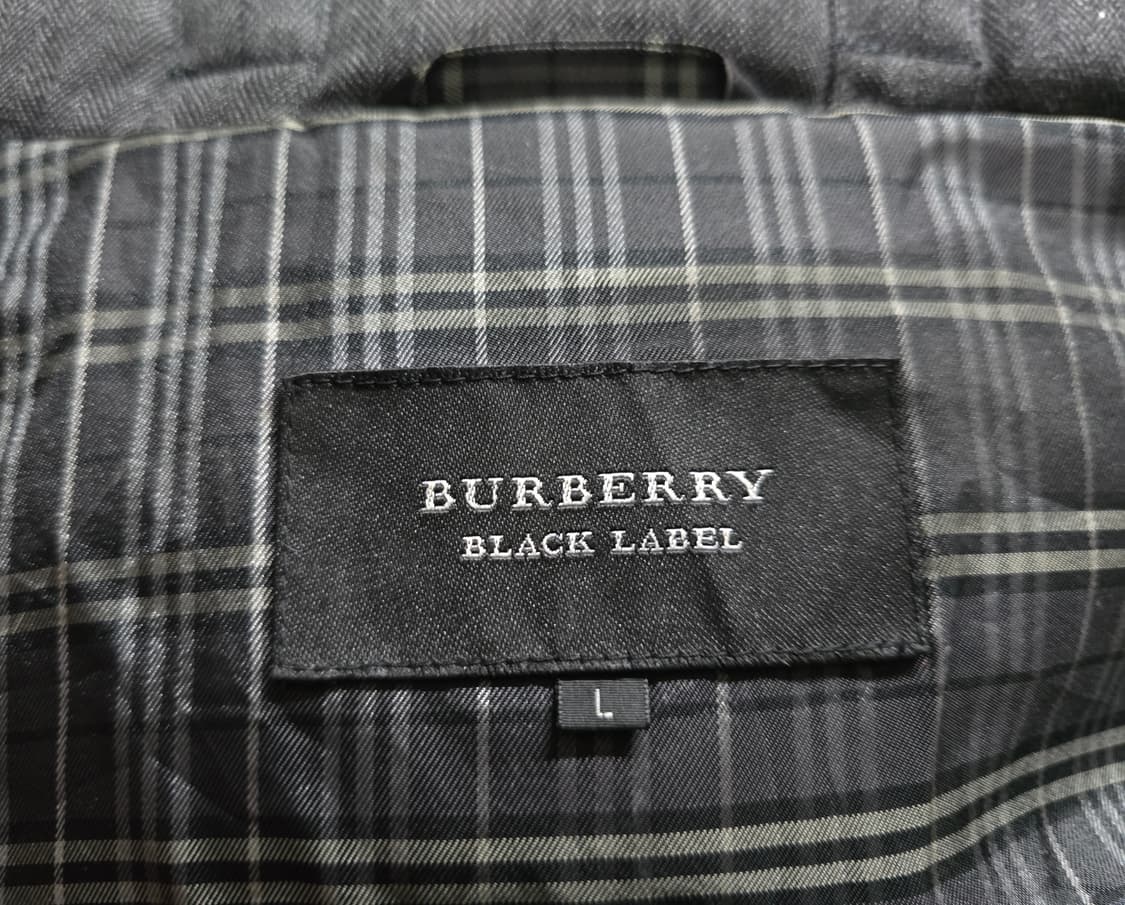 버버리 정품 블랙라벨 구스다운.  싸이즈 95 상품이미지4