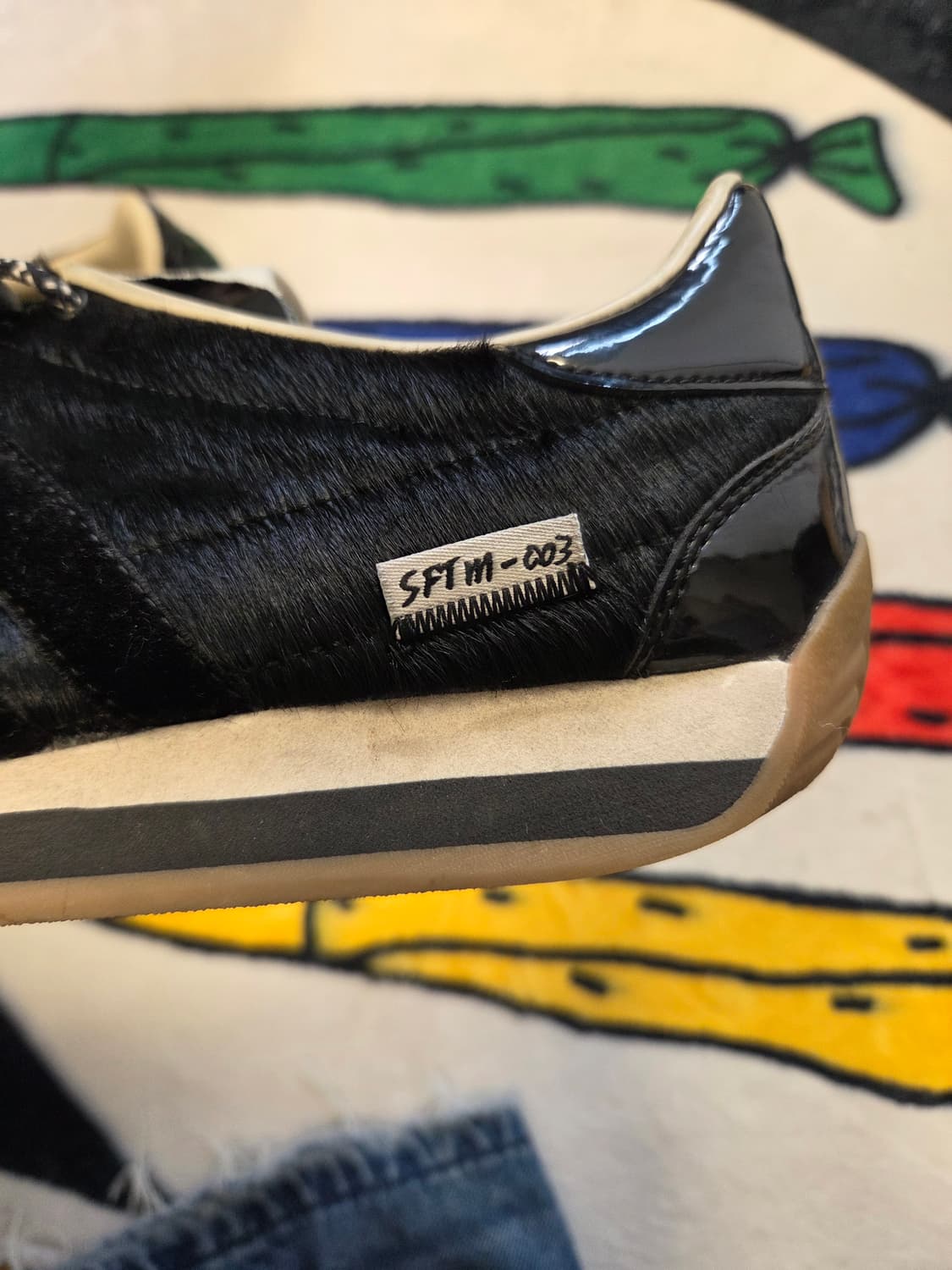 아디다스 x 송 포 더 뮤트 컨트리 OG 코어 블랙 크림 화이트 상품이미지5