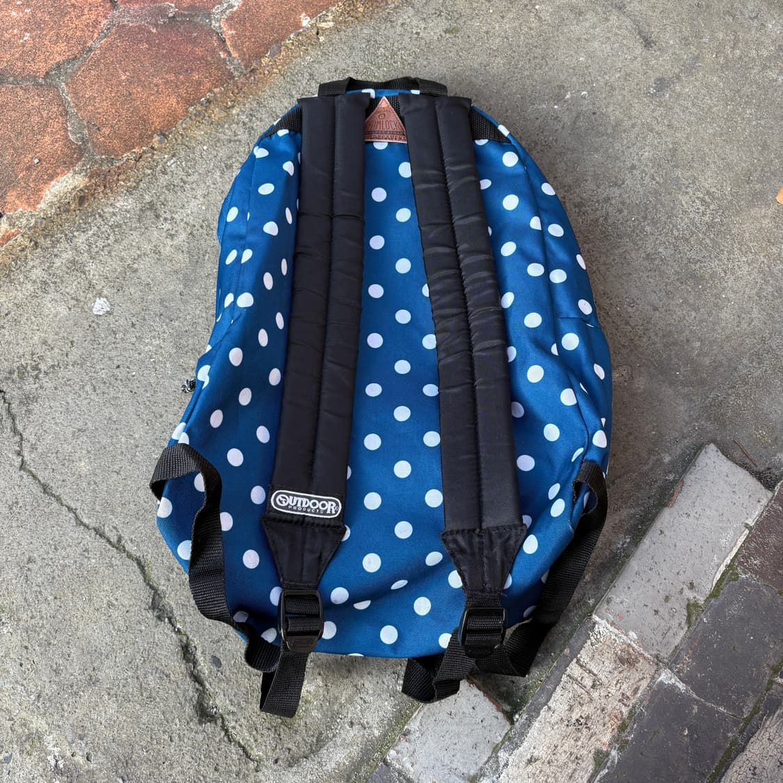 Outdoor Products 아웃도어 프로덕트 도트 땡땡이 백팩 가방 상품이미지2