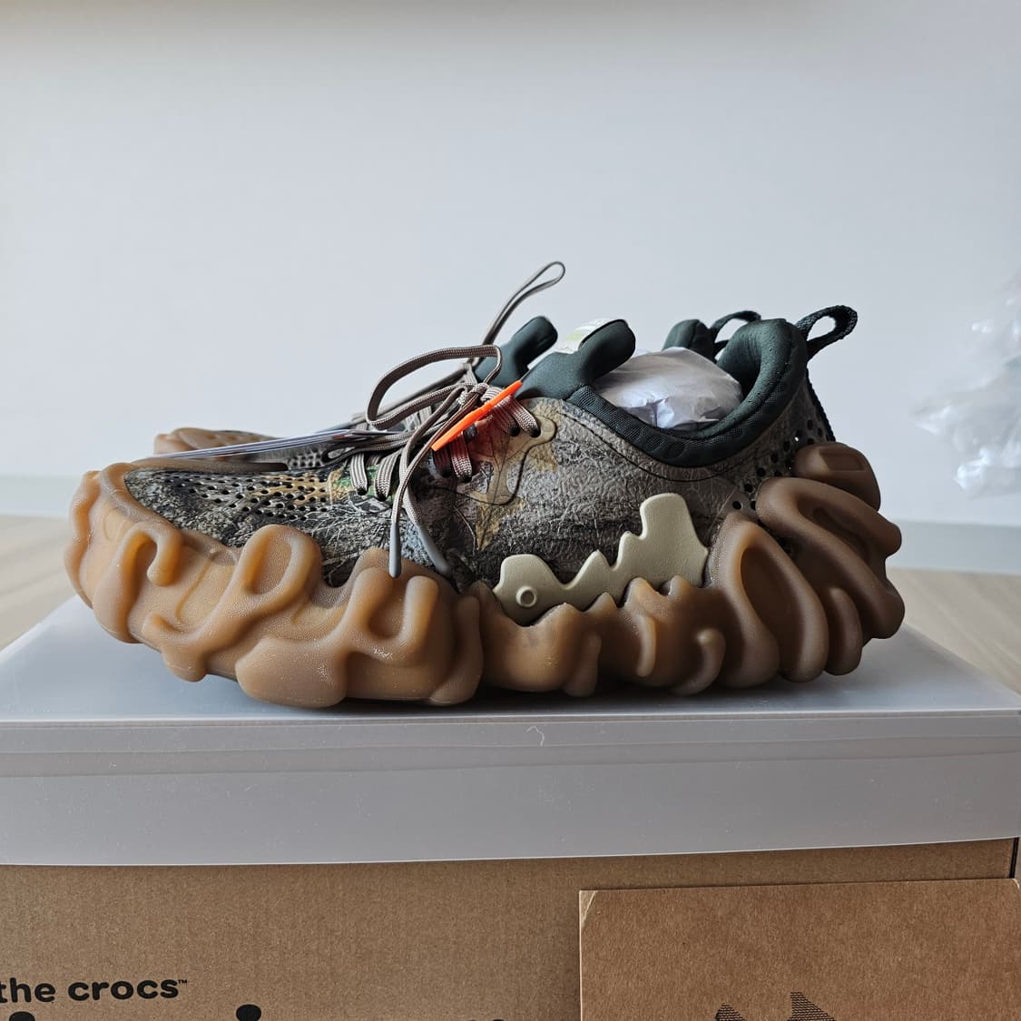 270 새제품) 크록스 x 살레헤 벰버리 폴렉스 주니퍼 멀티 상품이미지2