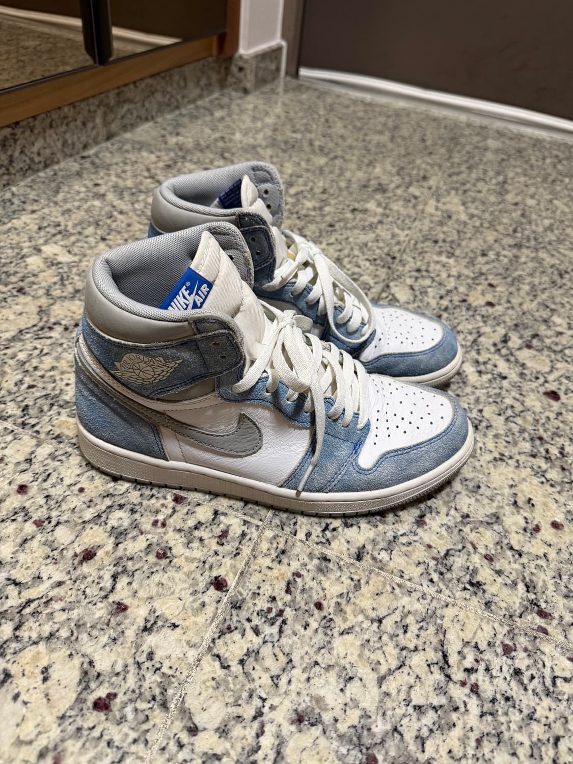 조던 1 레트로 하이 OG 하이퍼 로얄 상품이미지2