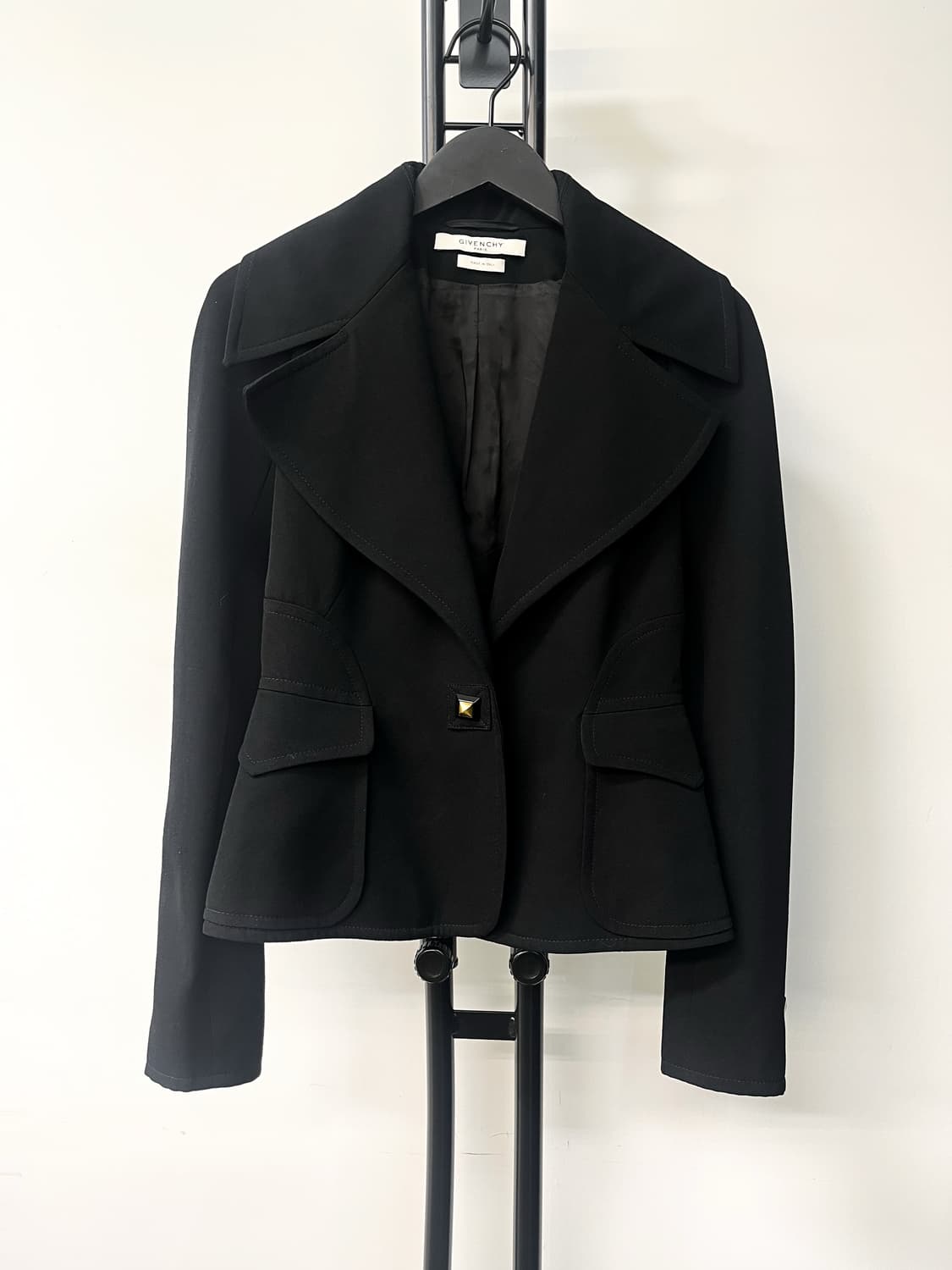 지방시 빅 카라 숏 자켓 상품이미지1