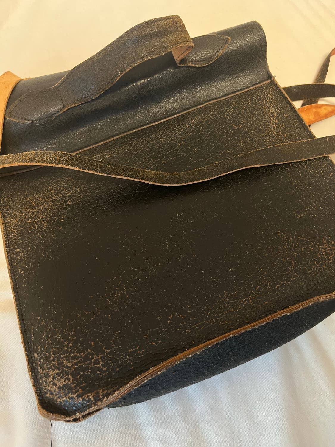 Paul harnden crackle leather bag 상품이미지2