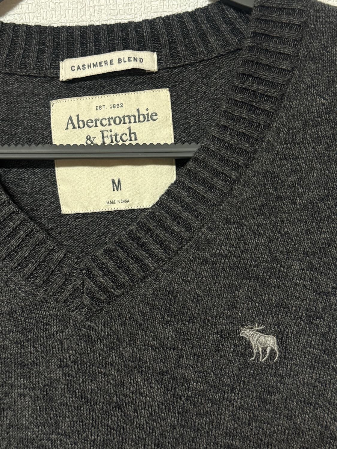 아베크롬비 캐시미어 브이넥 니트 챠콜 105 ㅍㅍ 상품이미지2