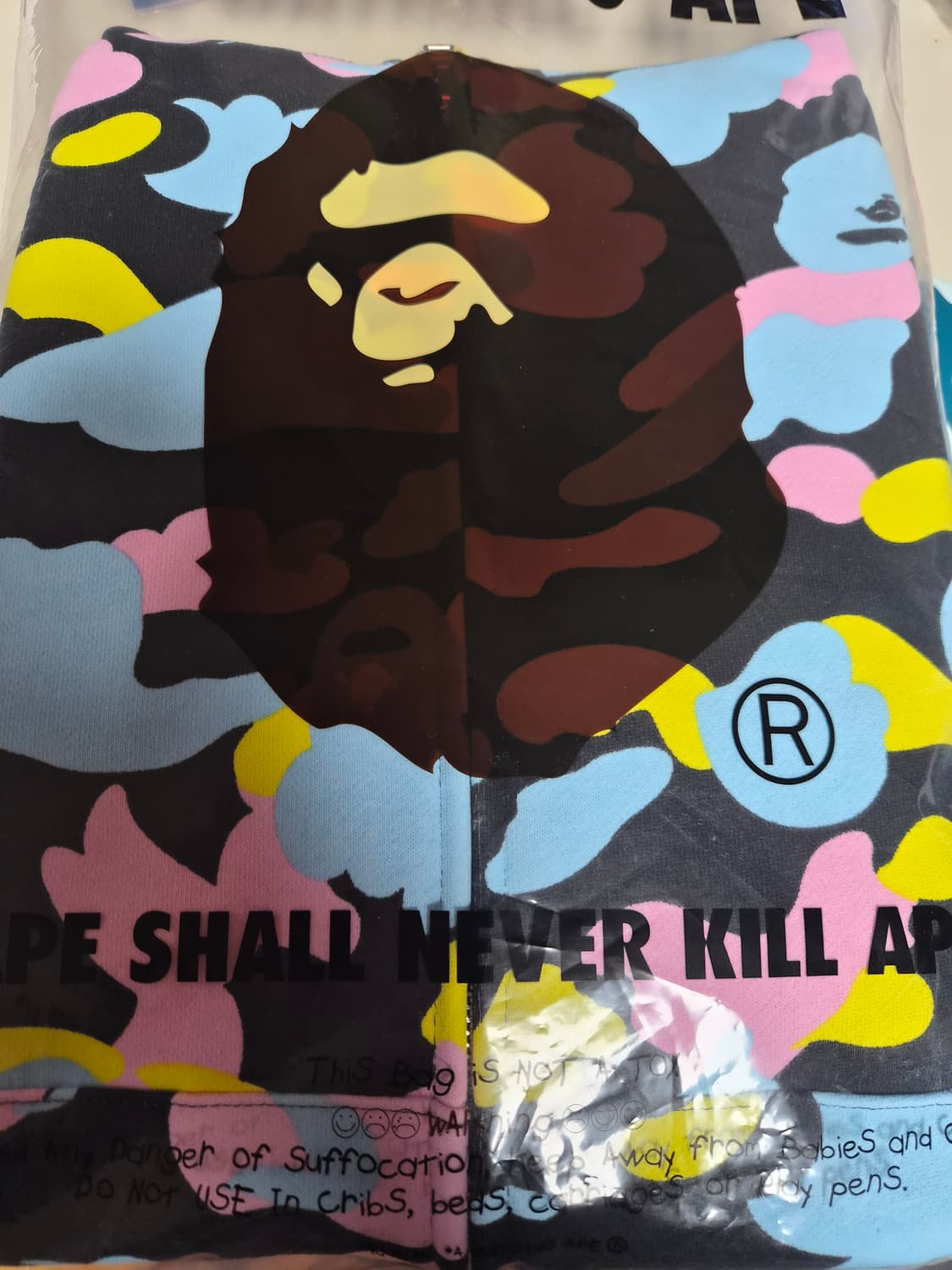 베이프 정품 M 멀티 카모 마일로 후드 집업 상품이미지3