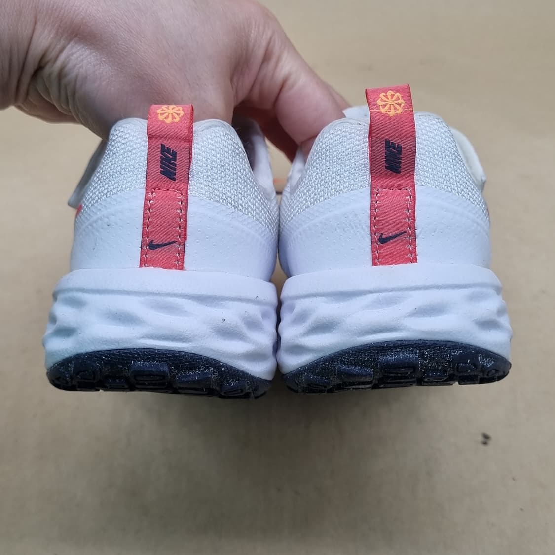 새상품 나이키 레볼루션6 아동운동화 195 상품이미지4