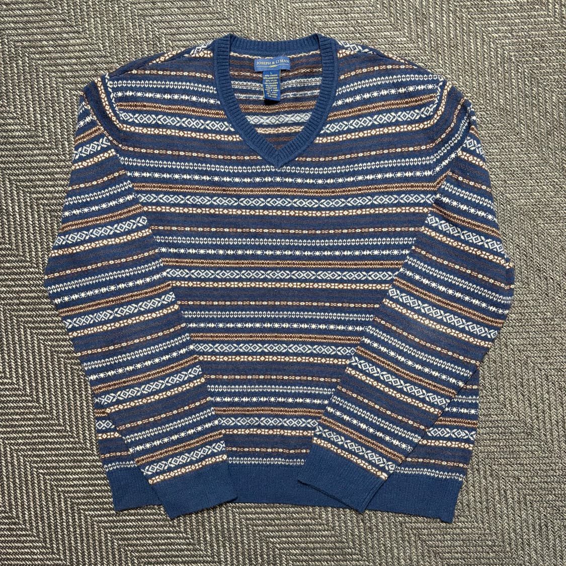 Joseph&Lyman 패턴 브이넥 니트(L) 상품이미지1