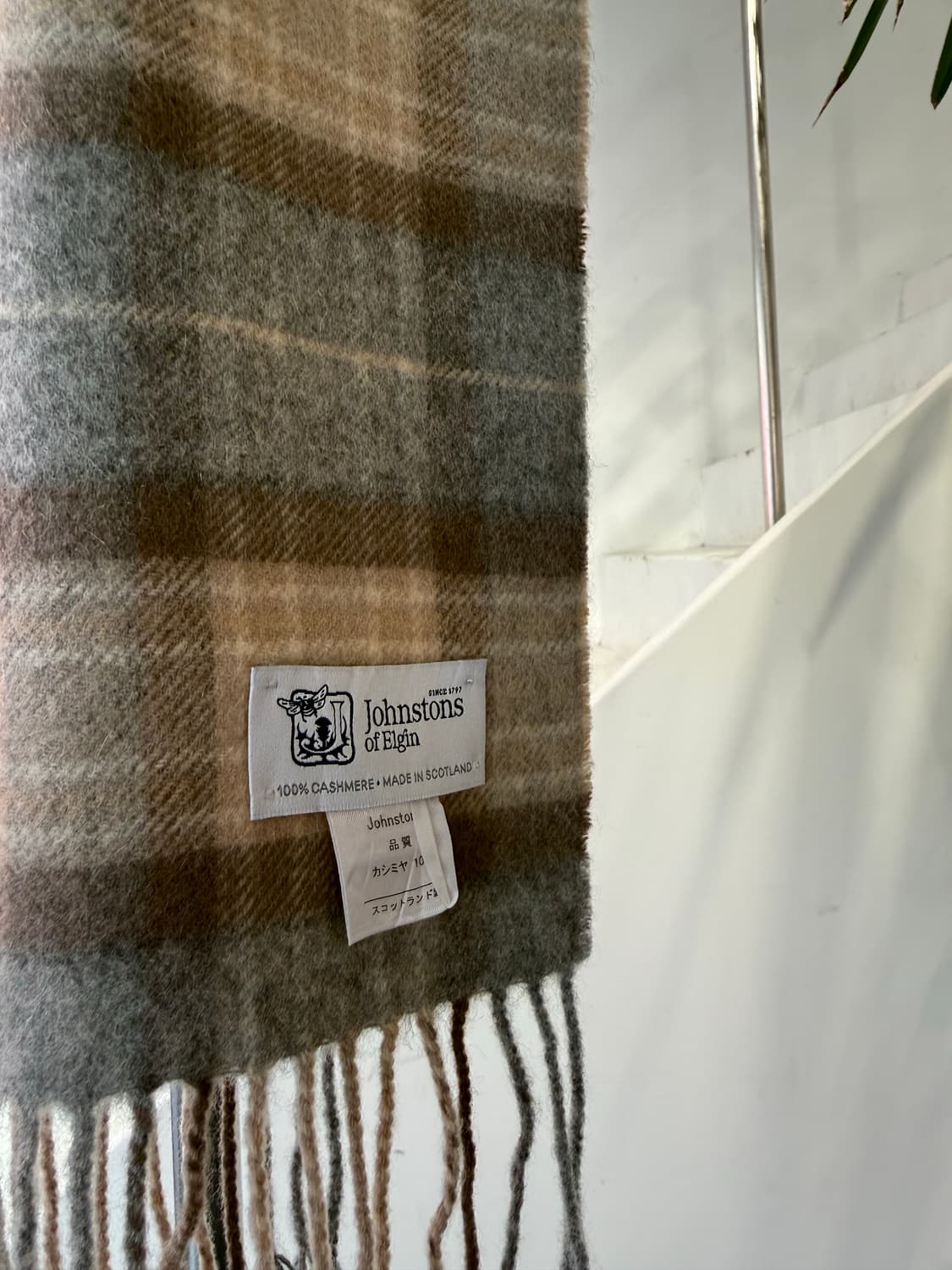 존스톤스 오브 엘긴 캐시미어 머플러 상품이미지2