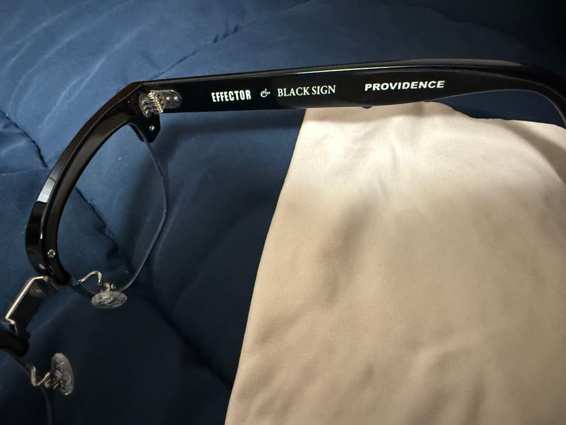 이펙터 x 블랙사인 프로비던스 안경 상품이미지3