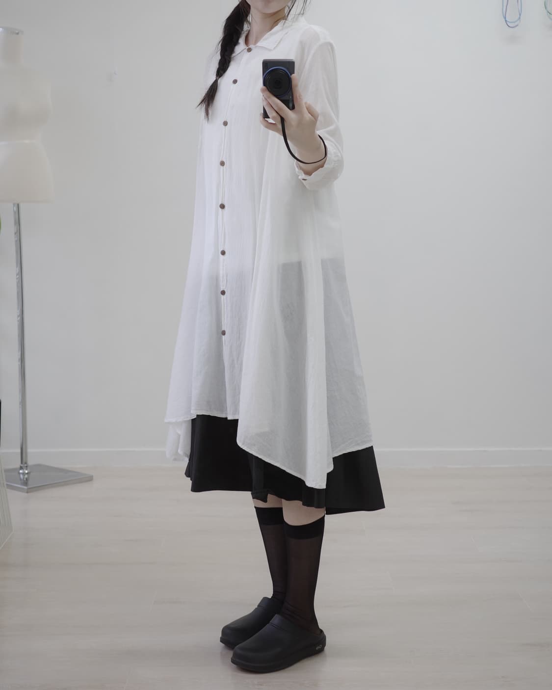White collar wood button one-piece 상품이미지2