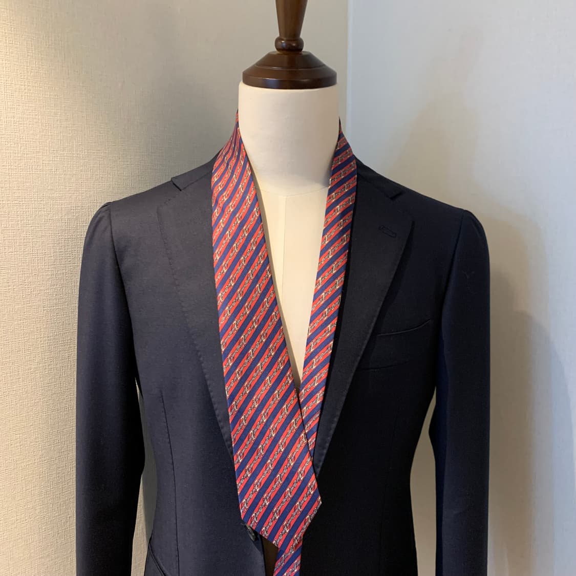 에르메스(HERMES) 스트라이프 넥타이 기하학적패턴 A+ 최상급 상품이미지1