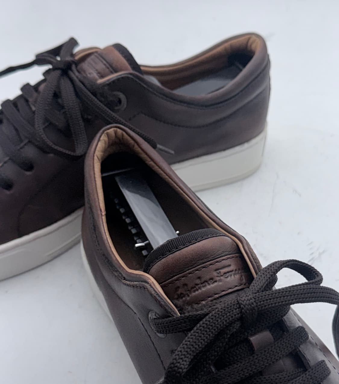 정품)페라가모스니커즈255 상품이미지5