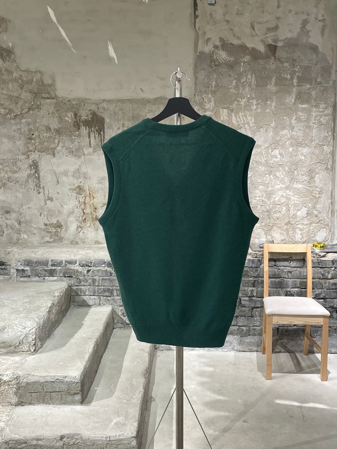 버버리 그린 기마로고 V넥 니트 베스트 상품이미지6