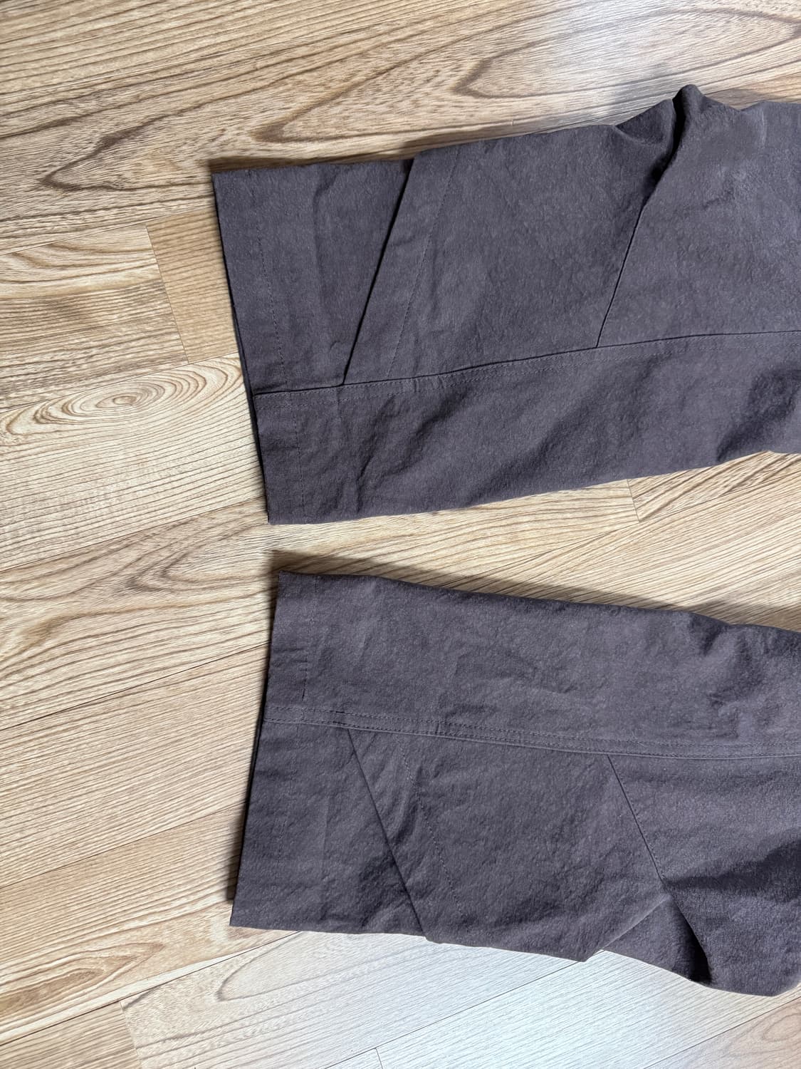 curved drape pants dark brown 상품이미지4