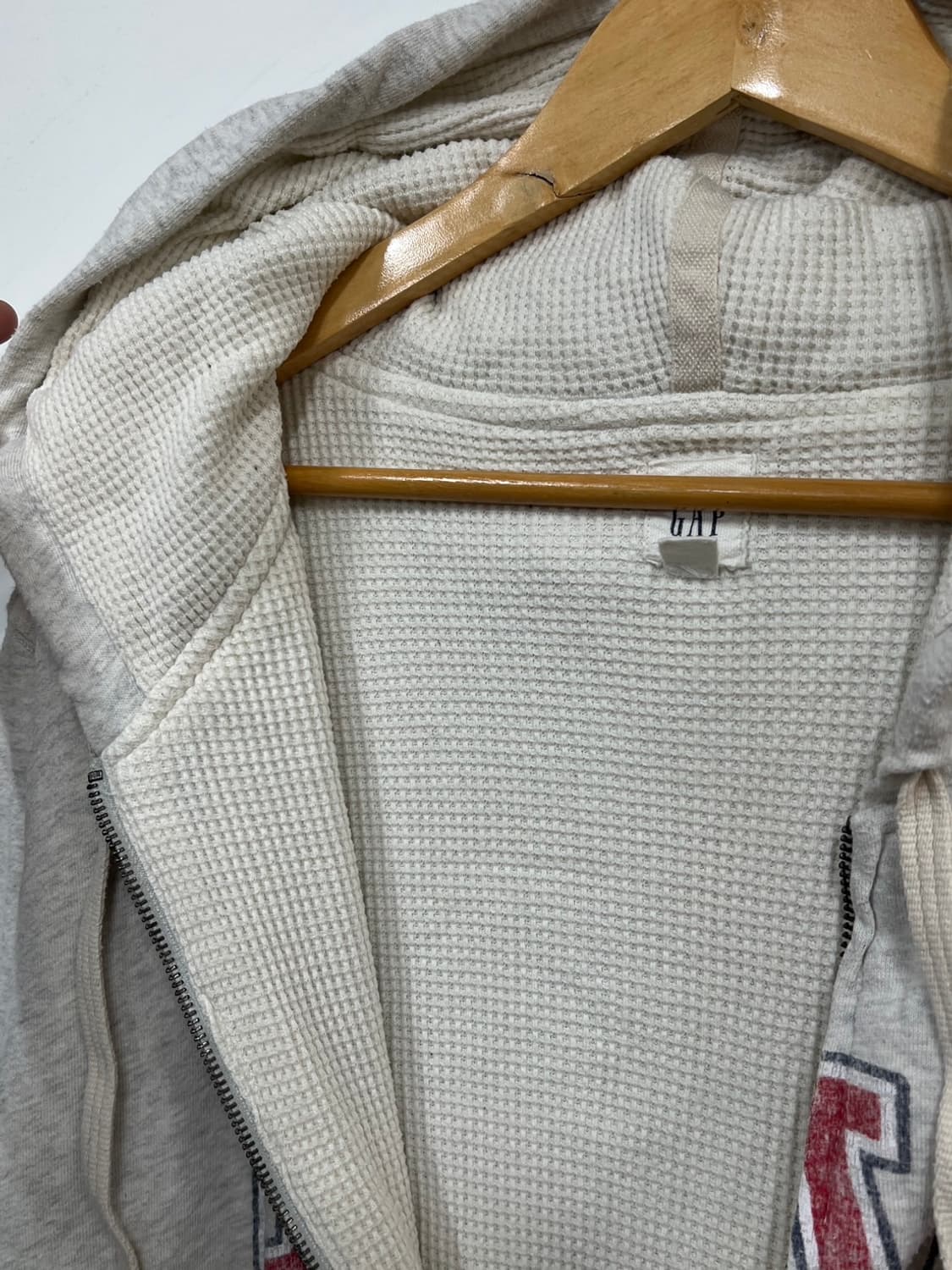GAP 갭 레터링 빅로고 풀오버 아이보리 후드집업 상품이미지4