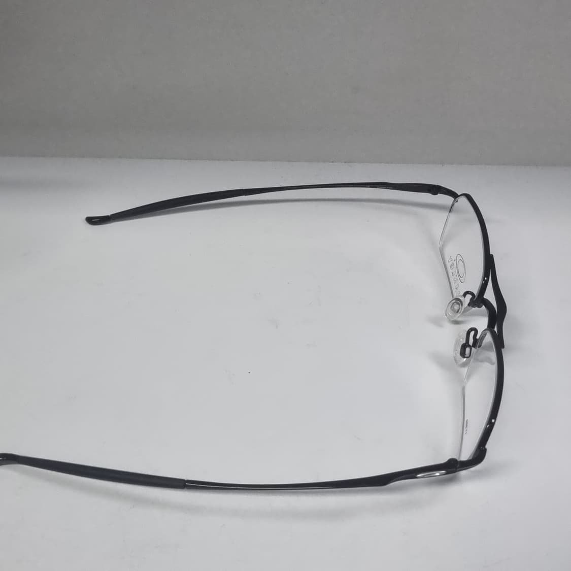 오클리 반무테 안경 할로우포인트 2.0 미사용 블랙 상품이미지6
