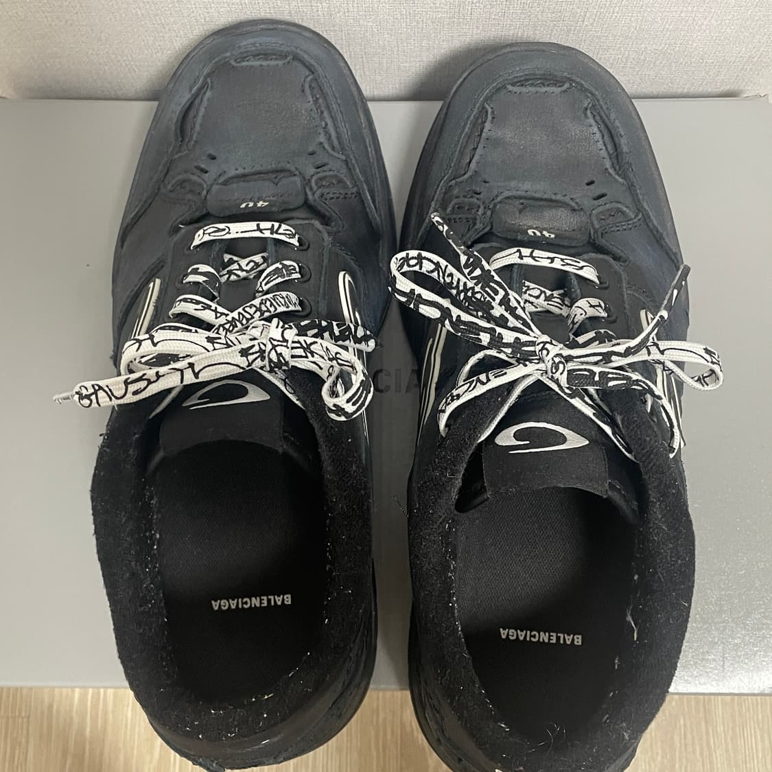 발렌시아가 햄튼스 스니커즈 블랙 상품이미지3