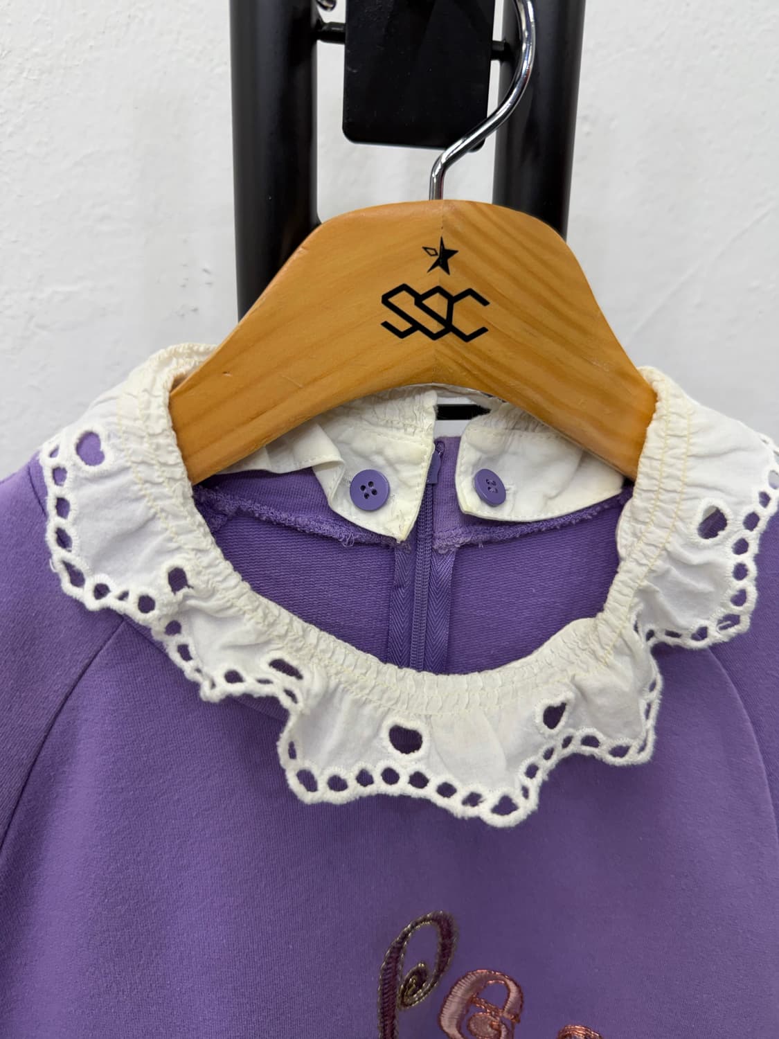 정품) O2ND 오즈세컨 한섬 21ss 레이스 카라 맨투맨 82 상품이미지4