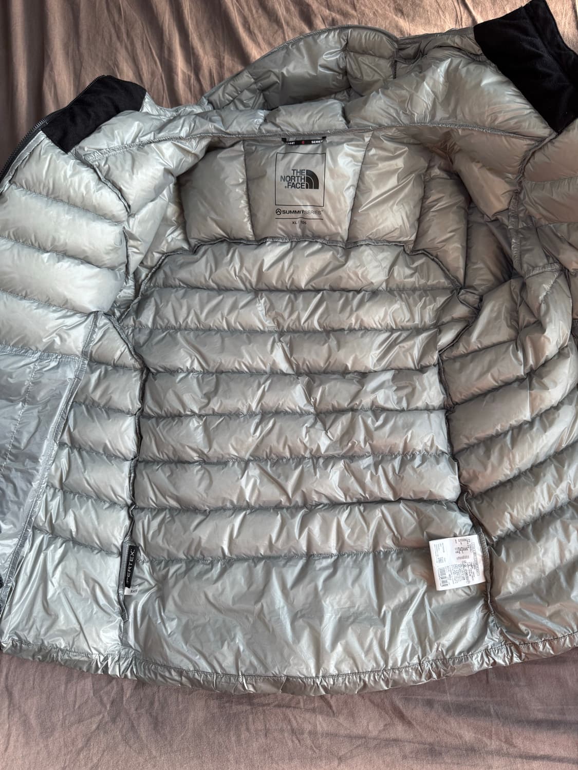 노스페이스 써밋 마테호른 패딩 라이트그레이 상품이미지4