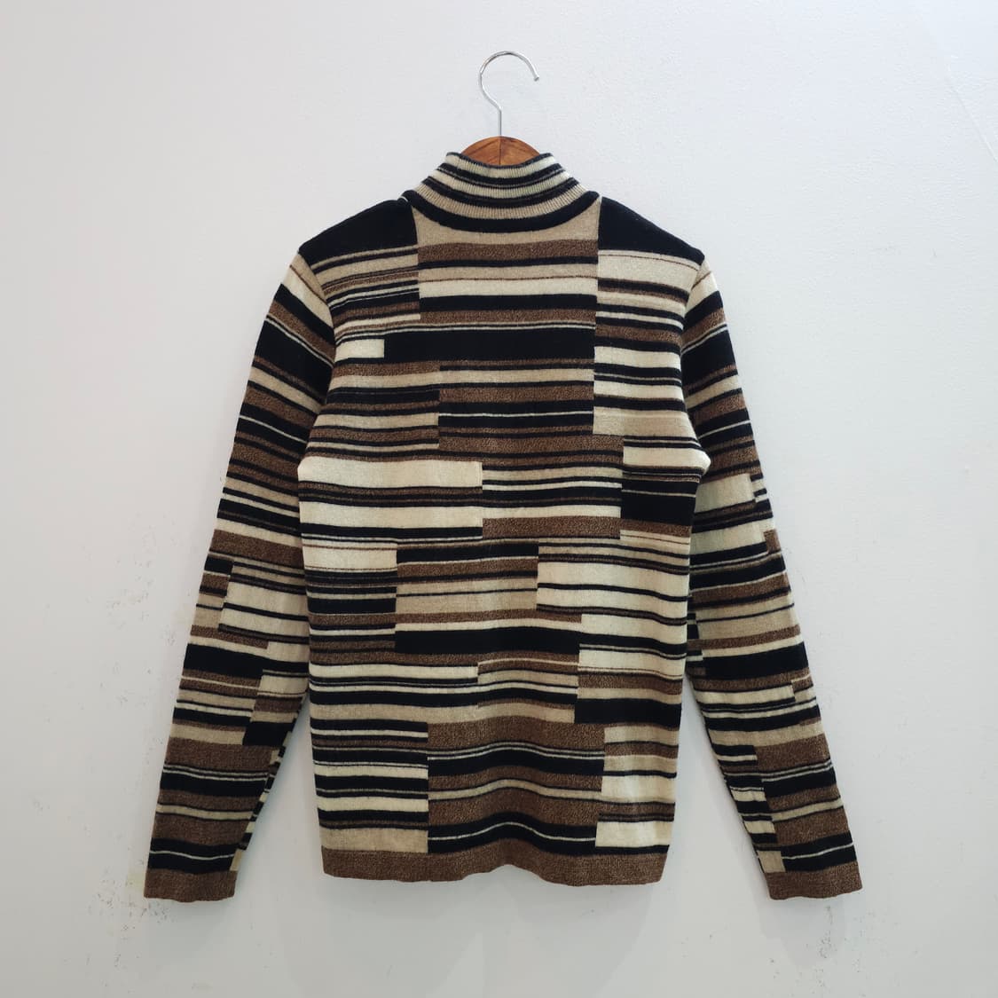 LANCEL 울 100% 스트라이프 하이넥 니트 상품이미지7