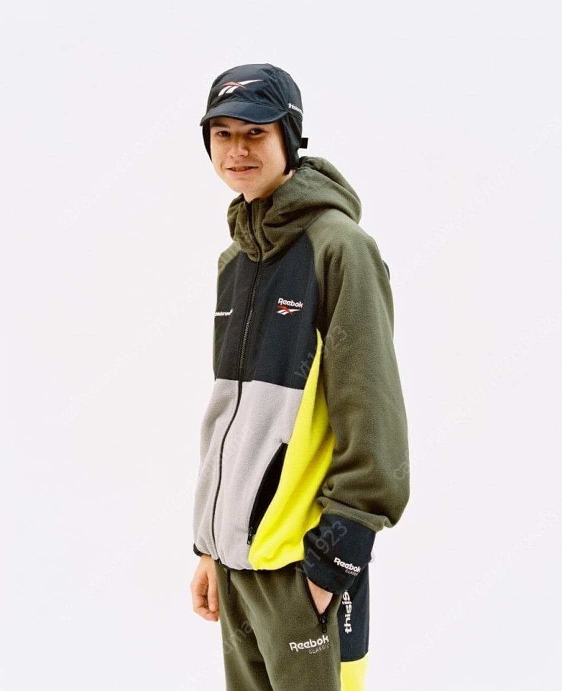 Thisisneverthat X reebok 콜라보 캡 판매합니다 상품이미지2