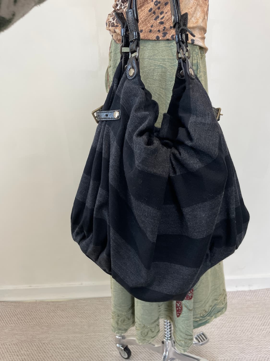 레갈로 도쿄 스트라이프 개더 토트백 J03878 상품이미지3