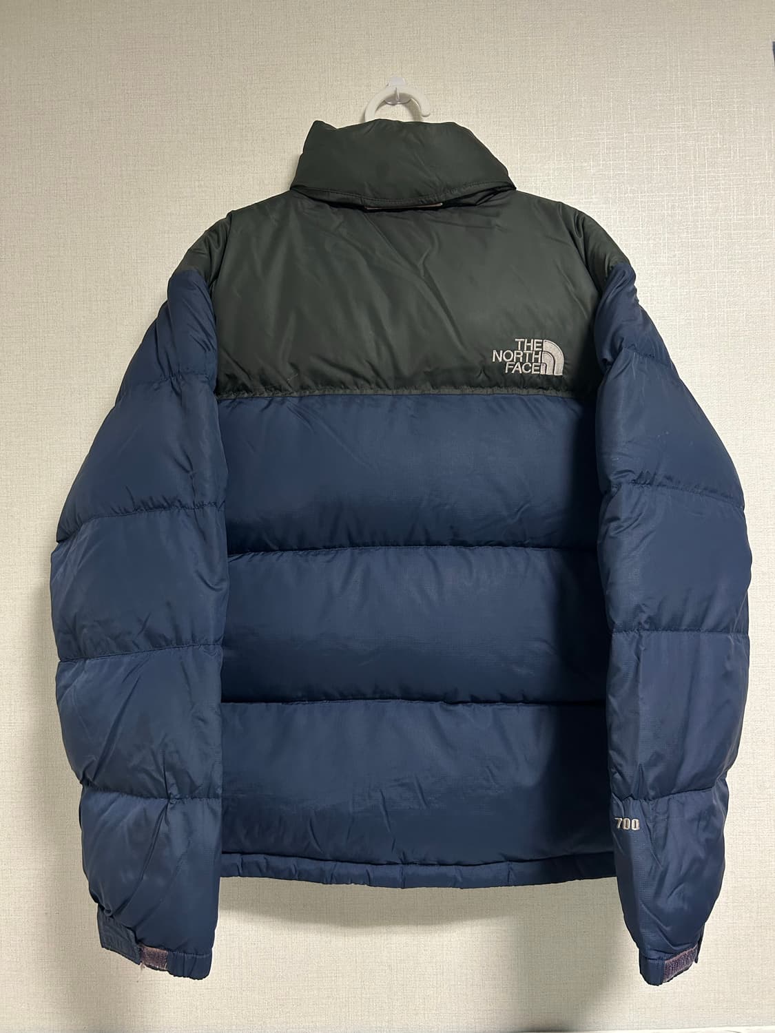 노스페이스 구스다운 눕시 패딩 700 네이비 그레이 100 L  상품이미지6