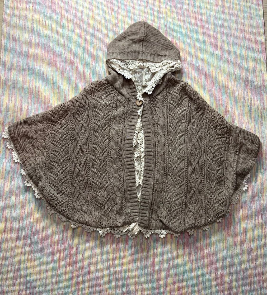 어스뮤직 베이지 레이스 케이프 상품이미지1