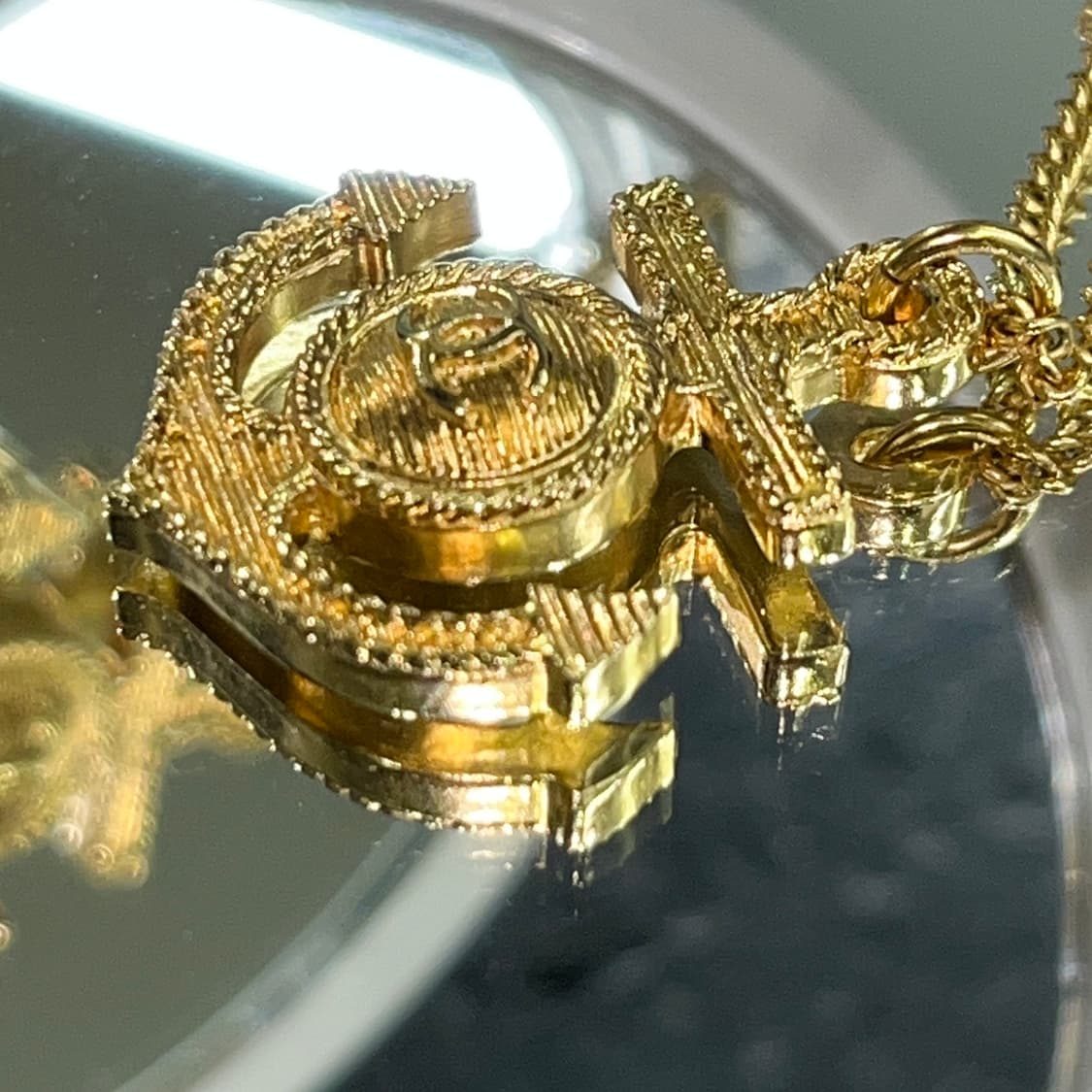 CHANEL Anchor CC Logo Pendant Necklace 상품이미지3