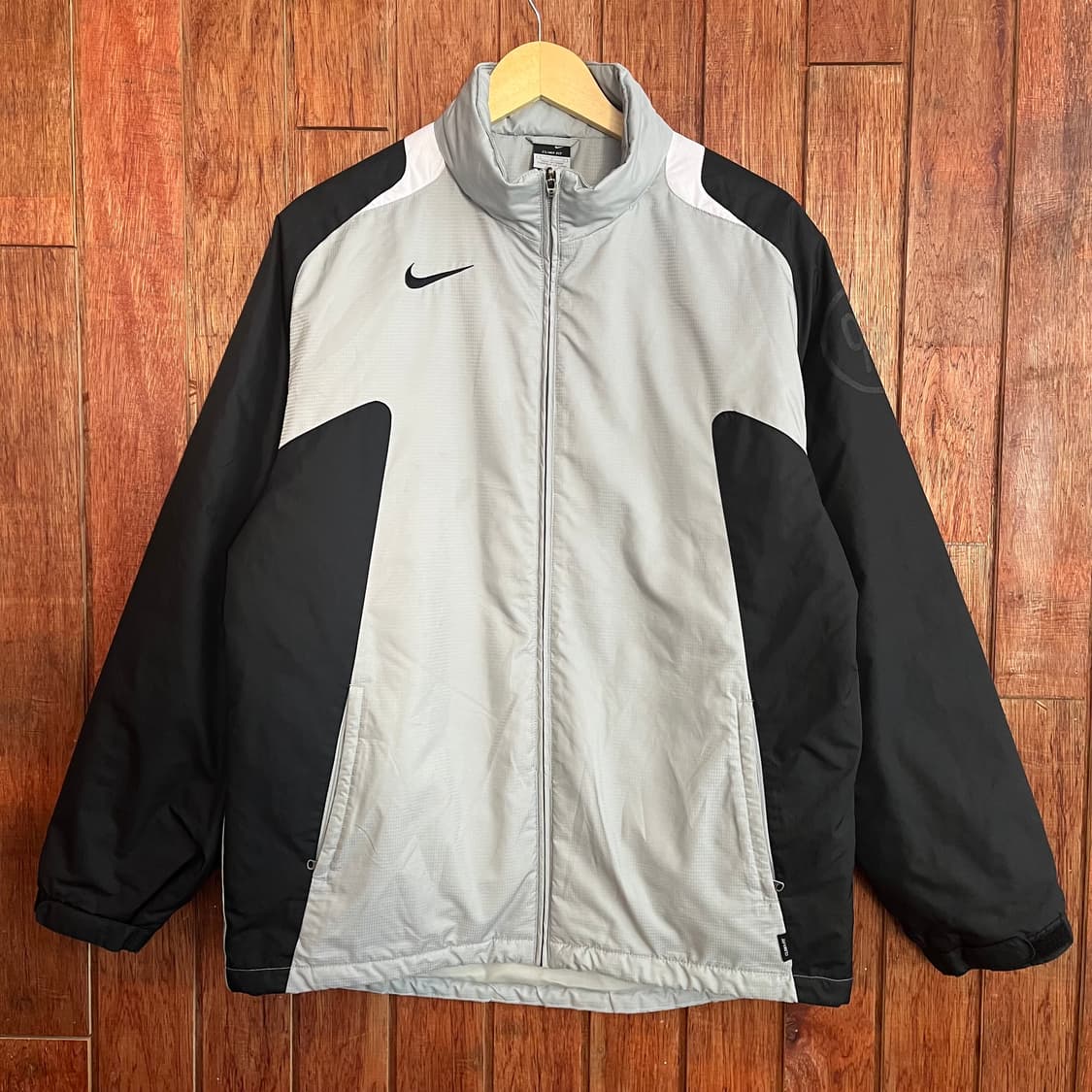 Nike  그레이 배색 패딩 상품이미지1