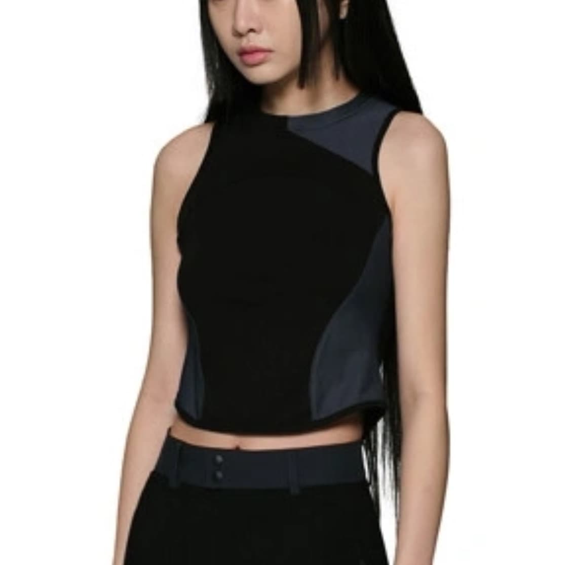 아트오브필드 블랙 민소매 탑 상품이미지1