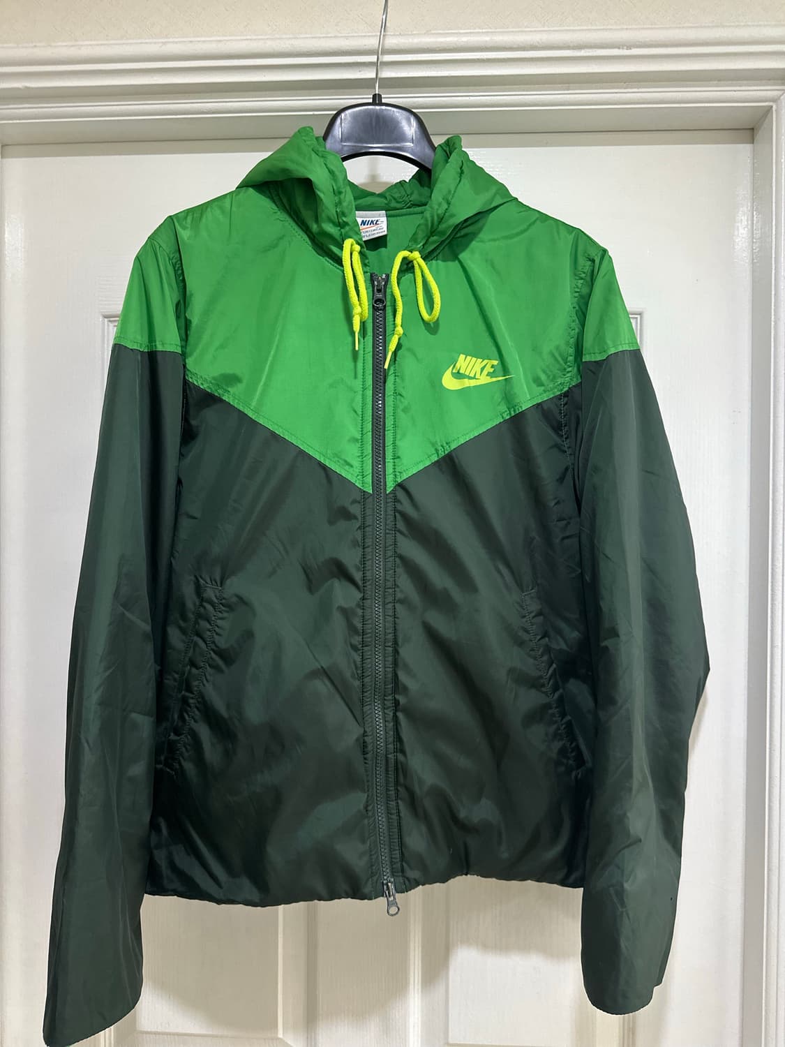 나이키 윈드러너 상품이미지1