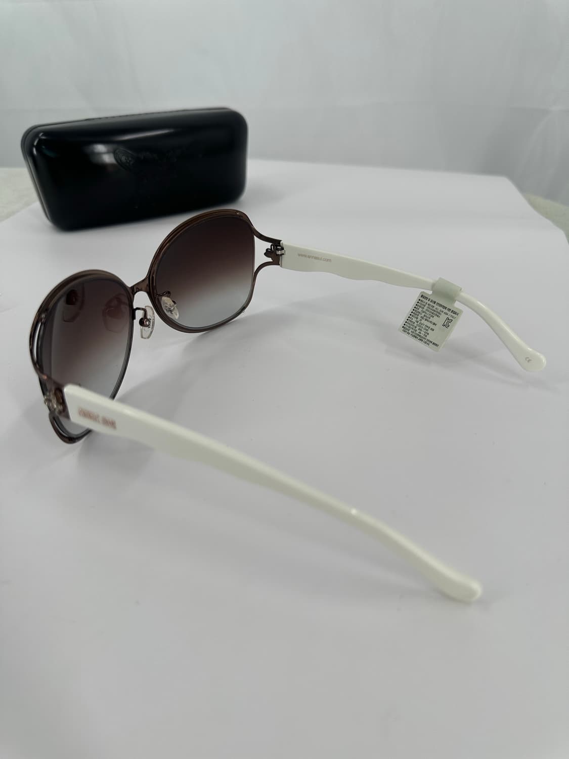 [새상품 무료배송] 정품 안나수이 Made in Italy 선글라스 상품이미지4