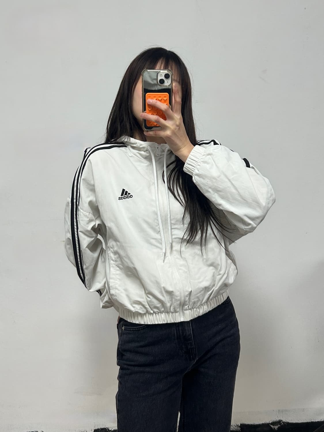 아디다스 자수로고 우븐 크롭 바람막이 상품이미지2