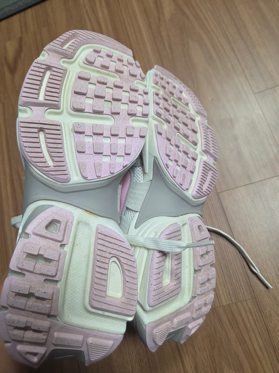 나이키 V2K 런 발렌타인 한정판 235 상품이미지8