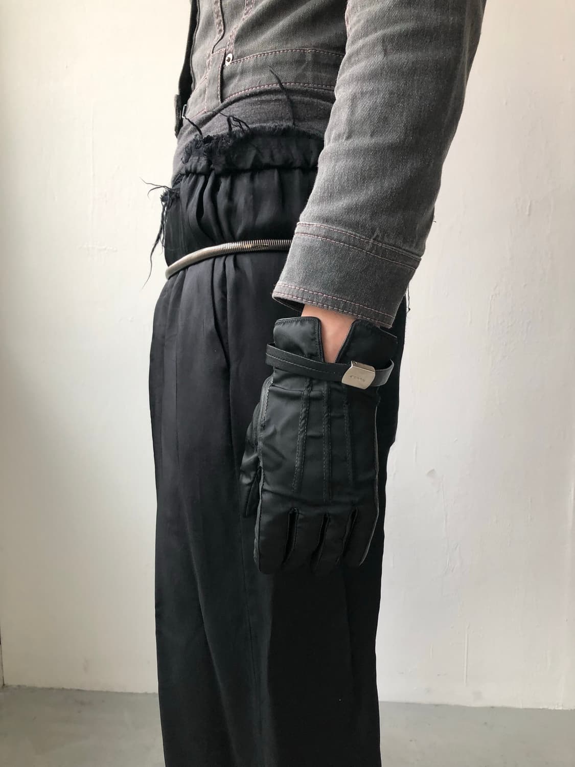 프라다 레더 스트랩 포코노 장갑 상품이미지1